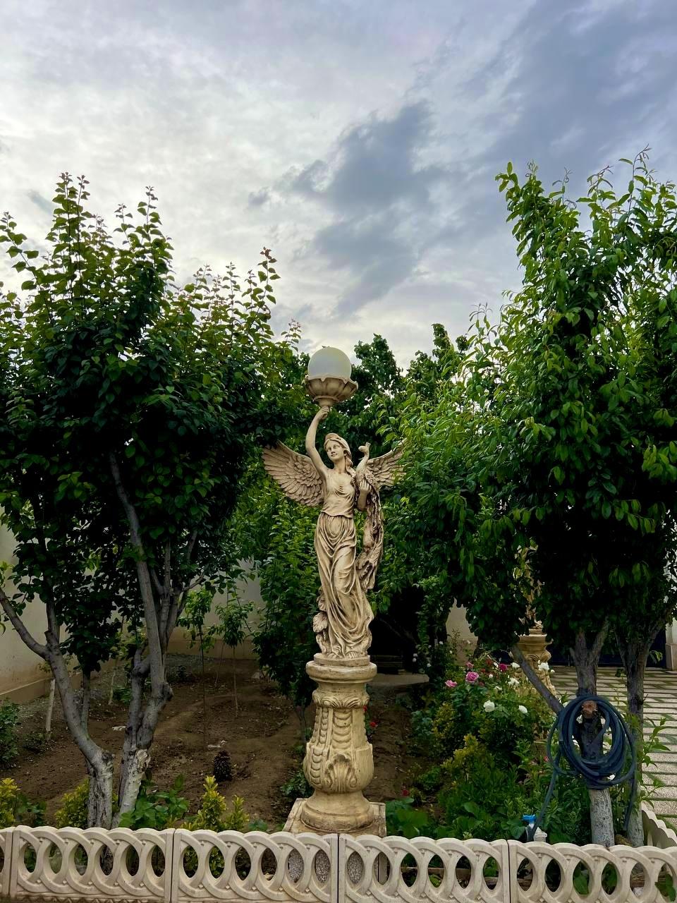 ويلا دوخواب استخرآبسرد در كردان