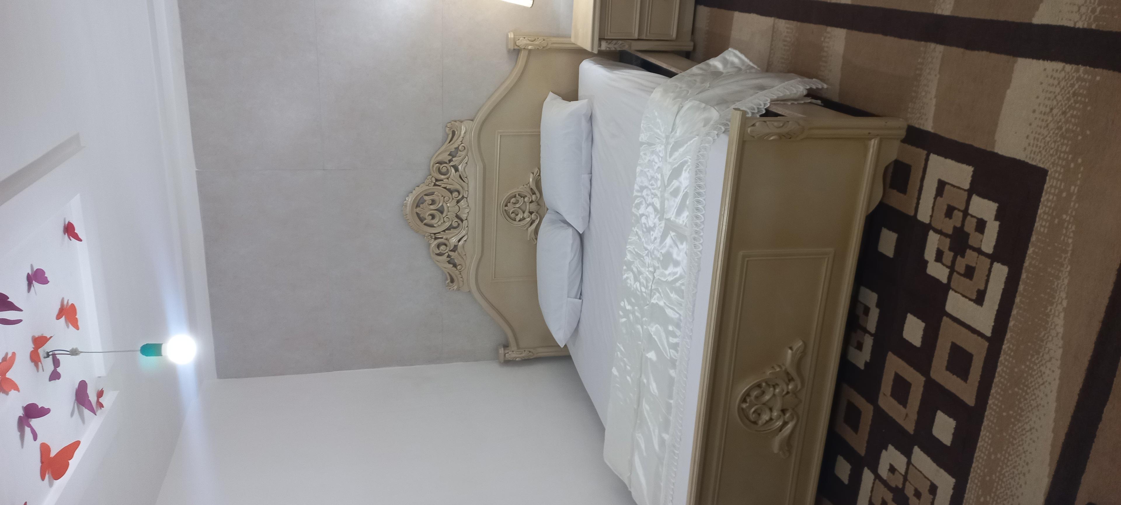 واحد تک خواب آسا