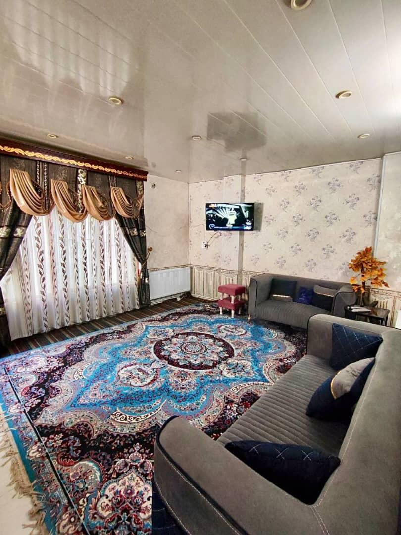 اجاره ویلا باغ بهادران اصفهان