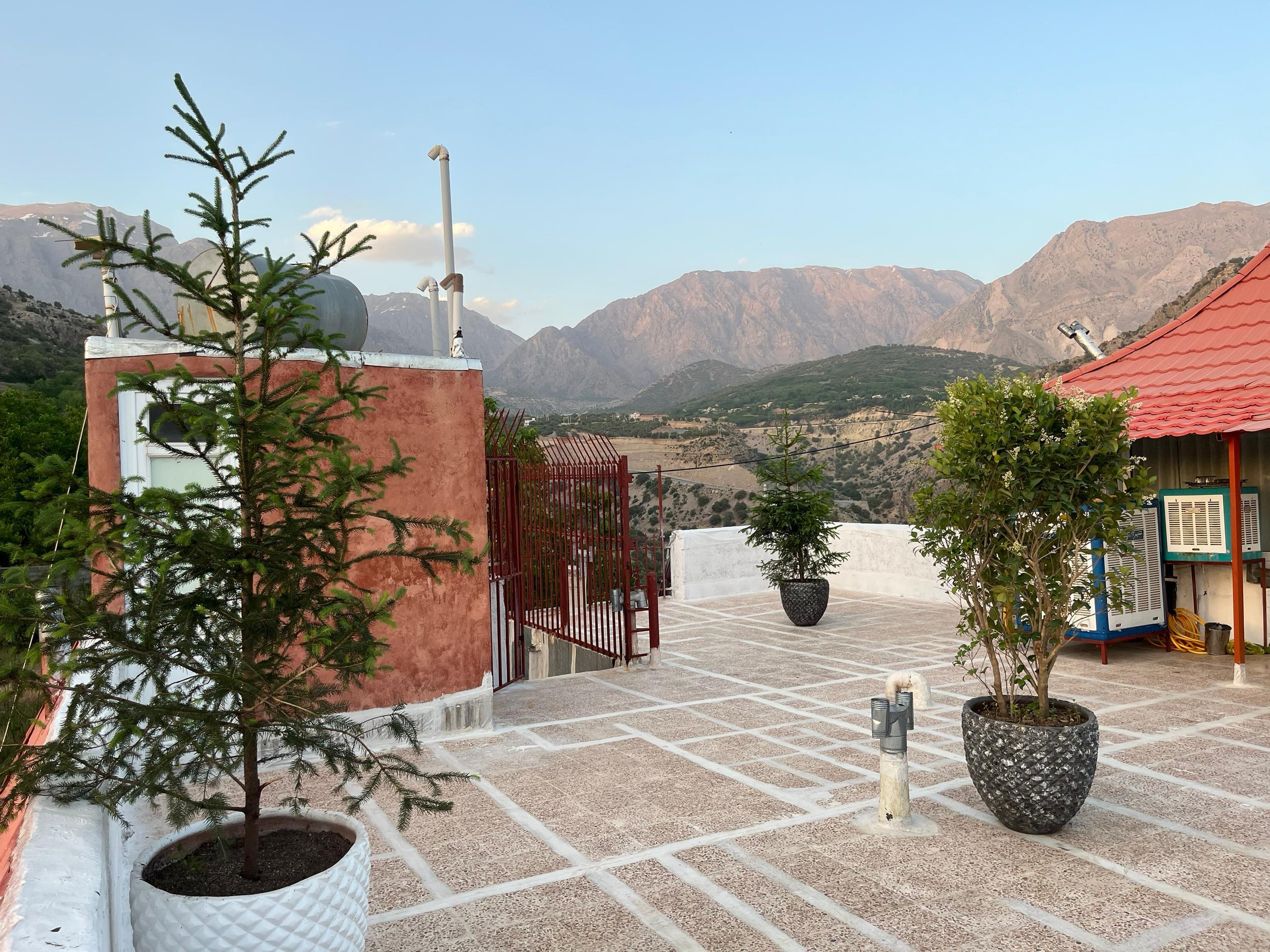 سوئیت لبه پرتگاه در سی سخت