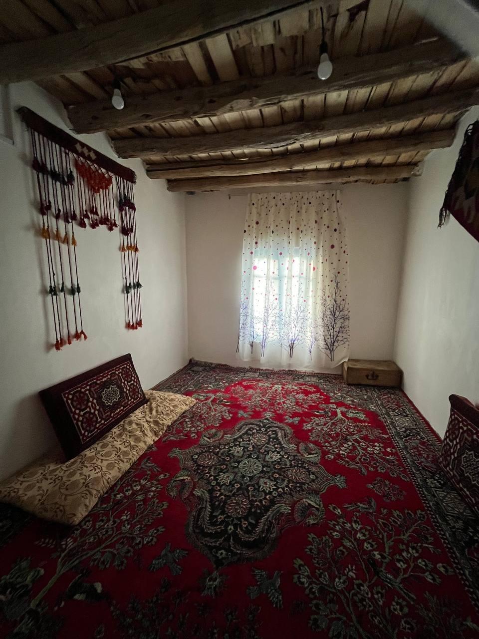 اقامتگاه بوم گردی براتیان