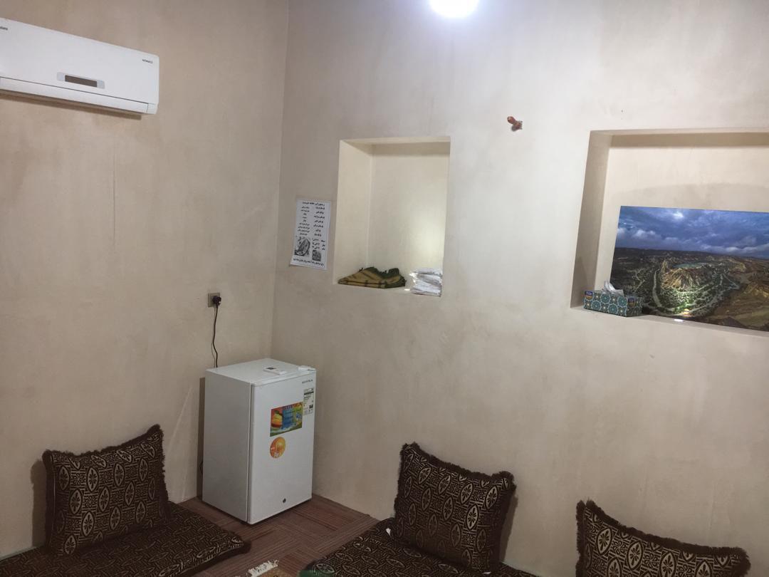 اجاره سوئیت در قشم اتاق غار خوربس