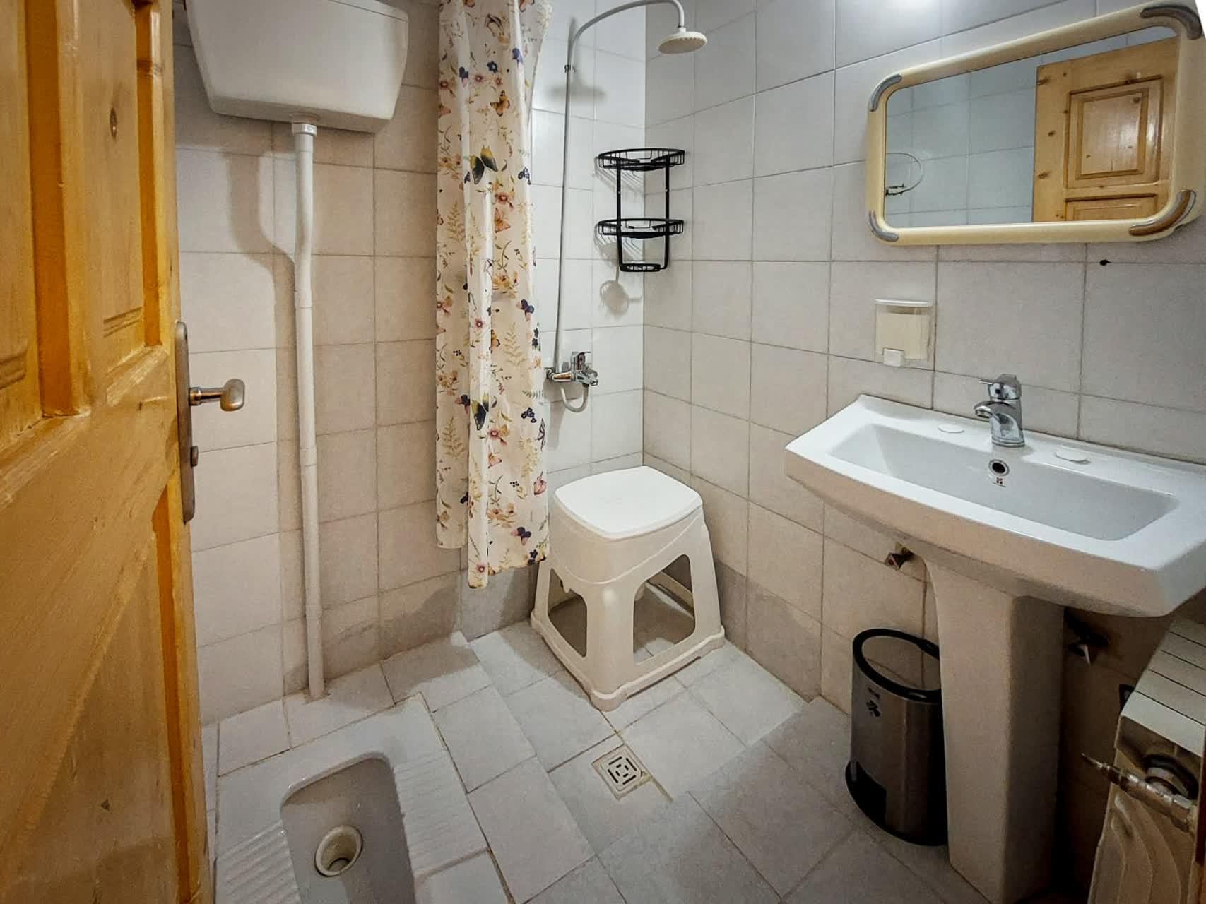 ویلای تک خواب سرسبز چادگان