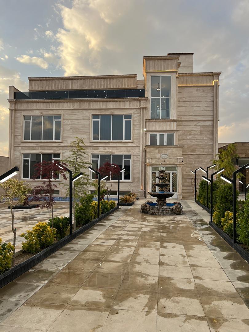 ویلایی پنج خواب عمارت طلایی