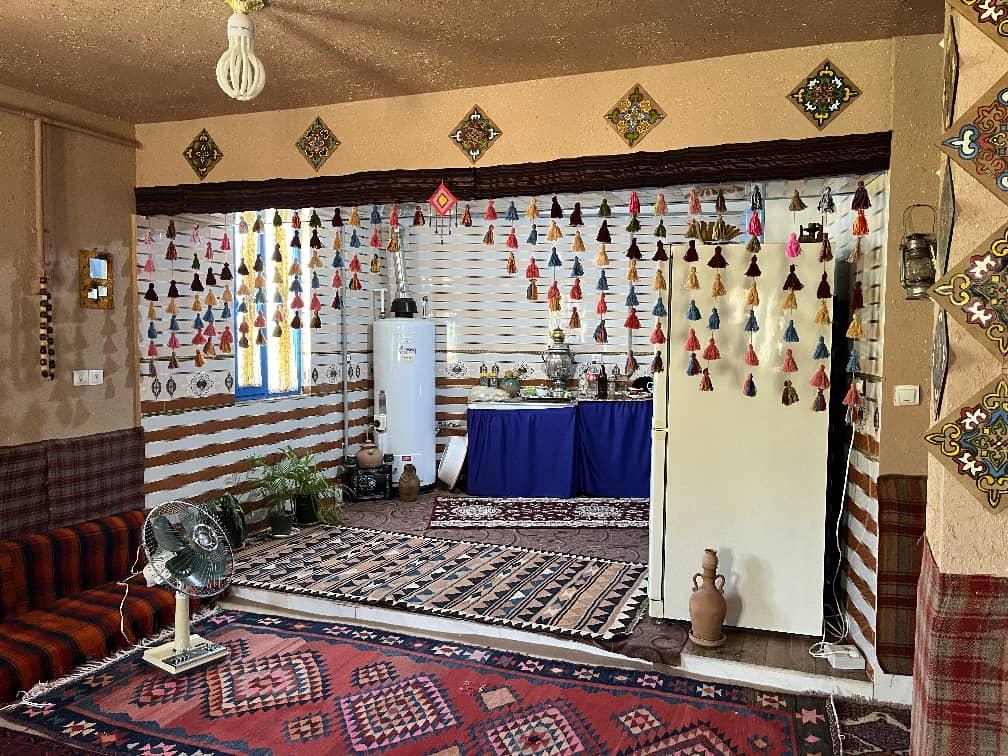 بومگردی  واقامتگاه هانیس 