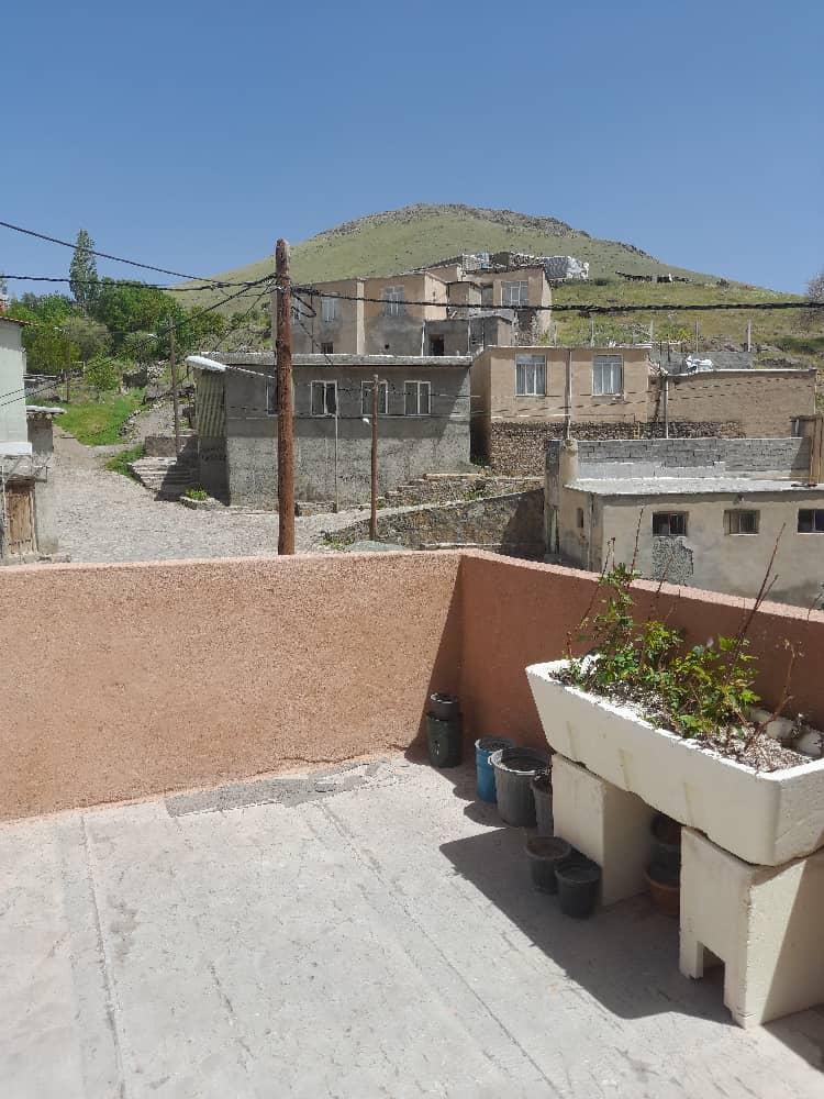 بومگردی  واقامتگاه هانیس 