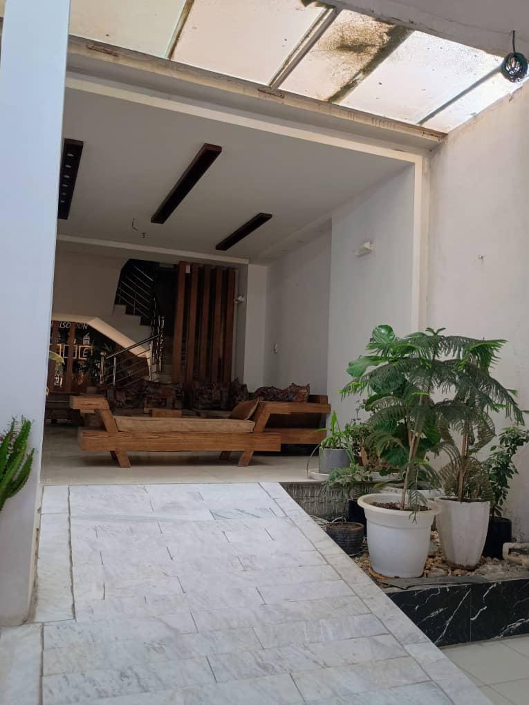 جهان سوییت 204
