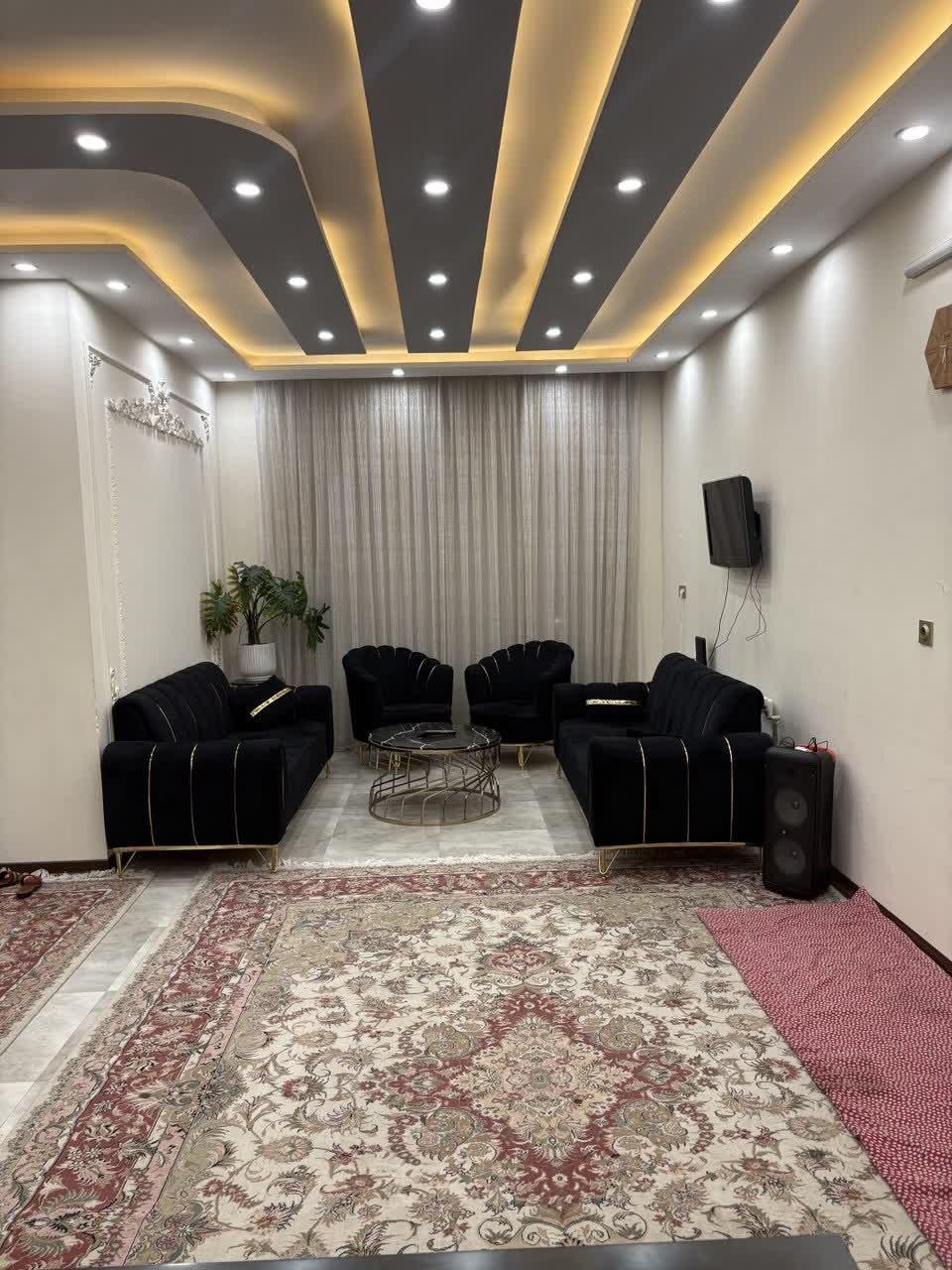 ویلایی استخرابگرم ارغوان