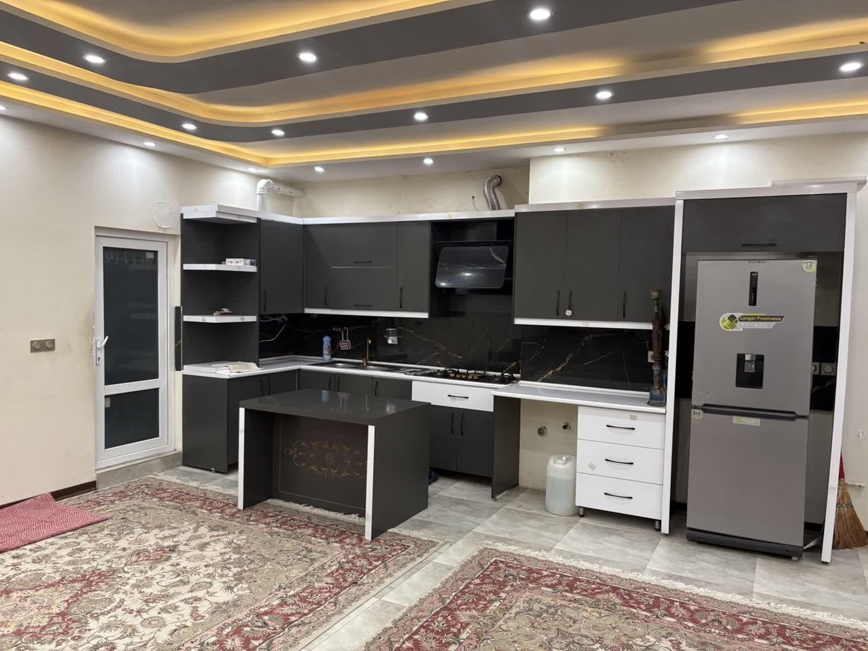 ویلایی استخرابگرم ارغوان