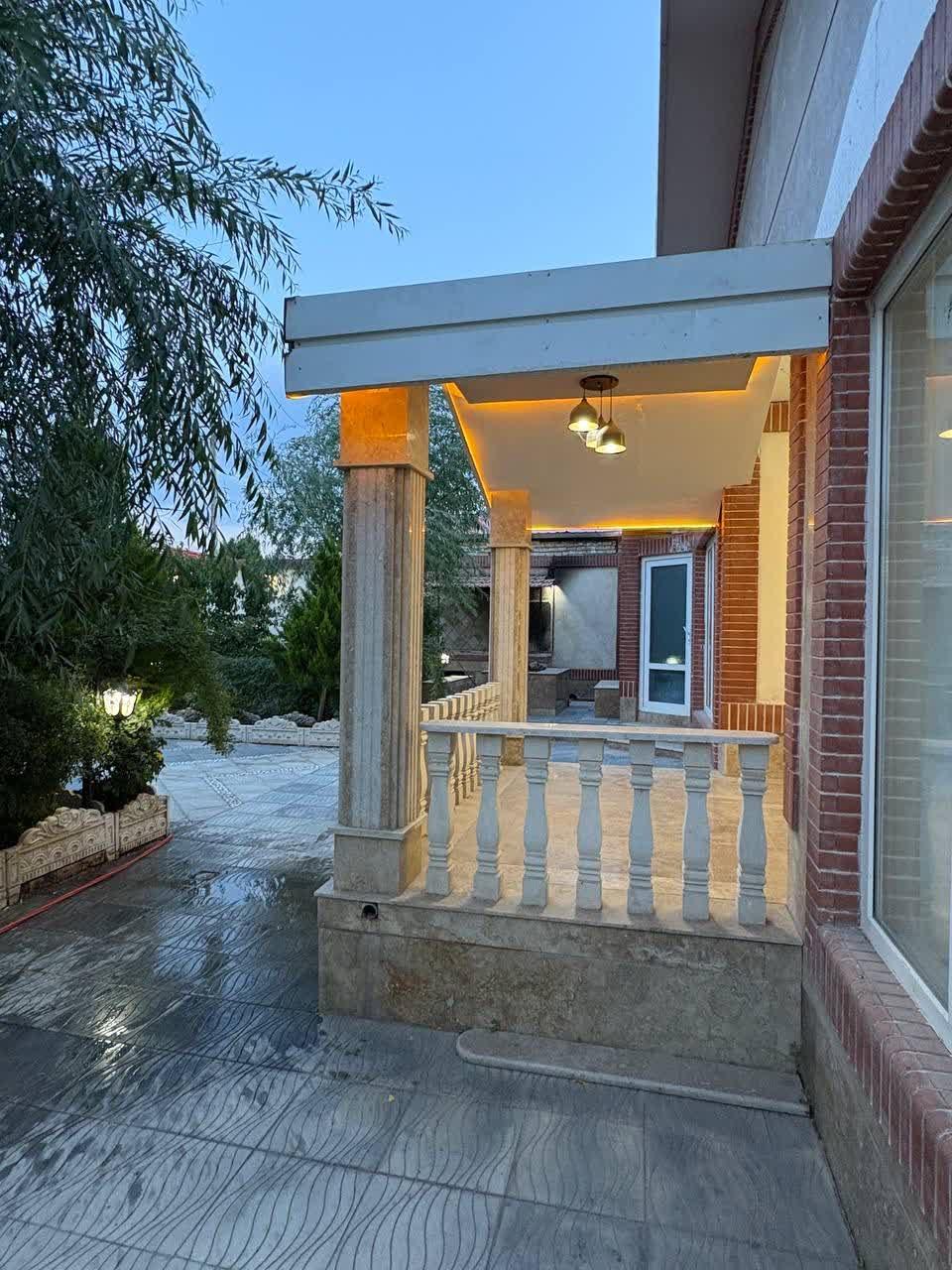 ویلایی استخرابگرم ارغوان