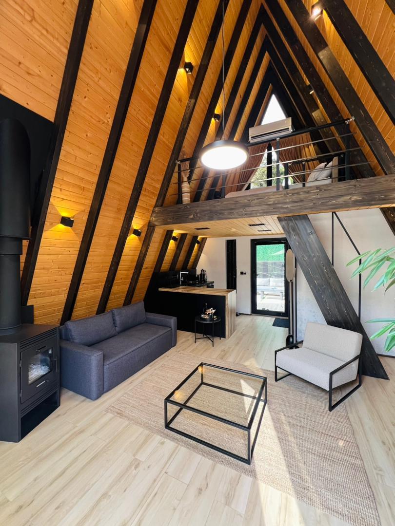 رزرو کلبه سوئیسی جکوزی دار دهلی