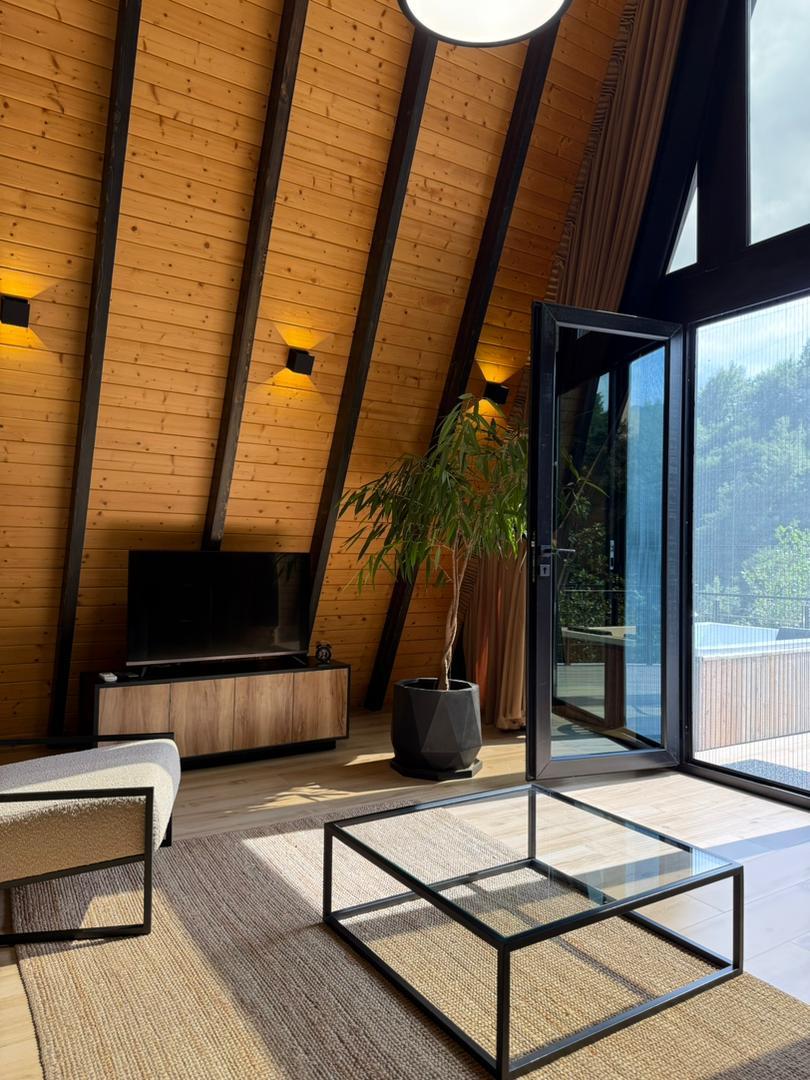 رزرو کلبه سوئیسی جکوزی دار دهلی