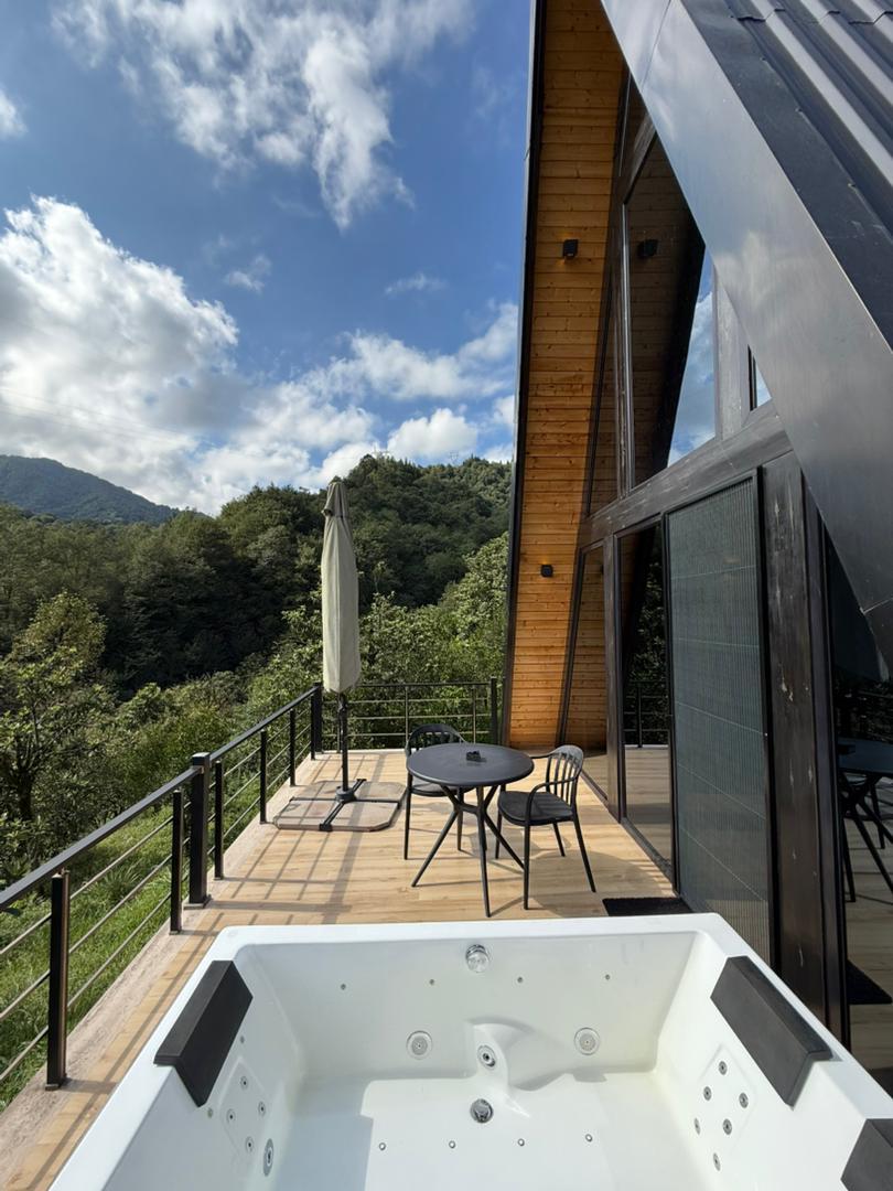 رزرو کلبه سوئیسی جکوزی دار دهلی