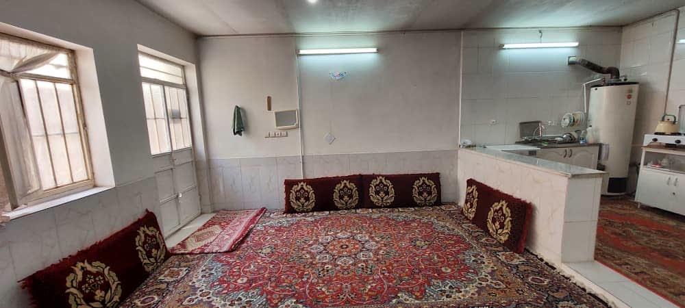 منزل دربست نزدیک مقبره خیام