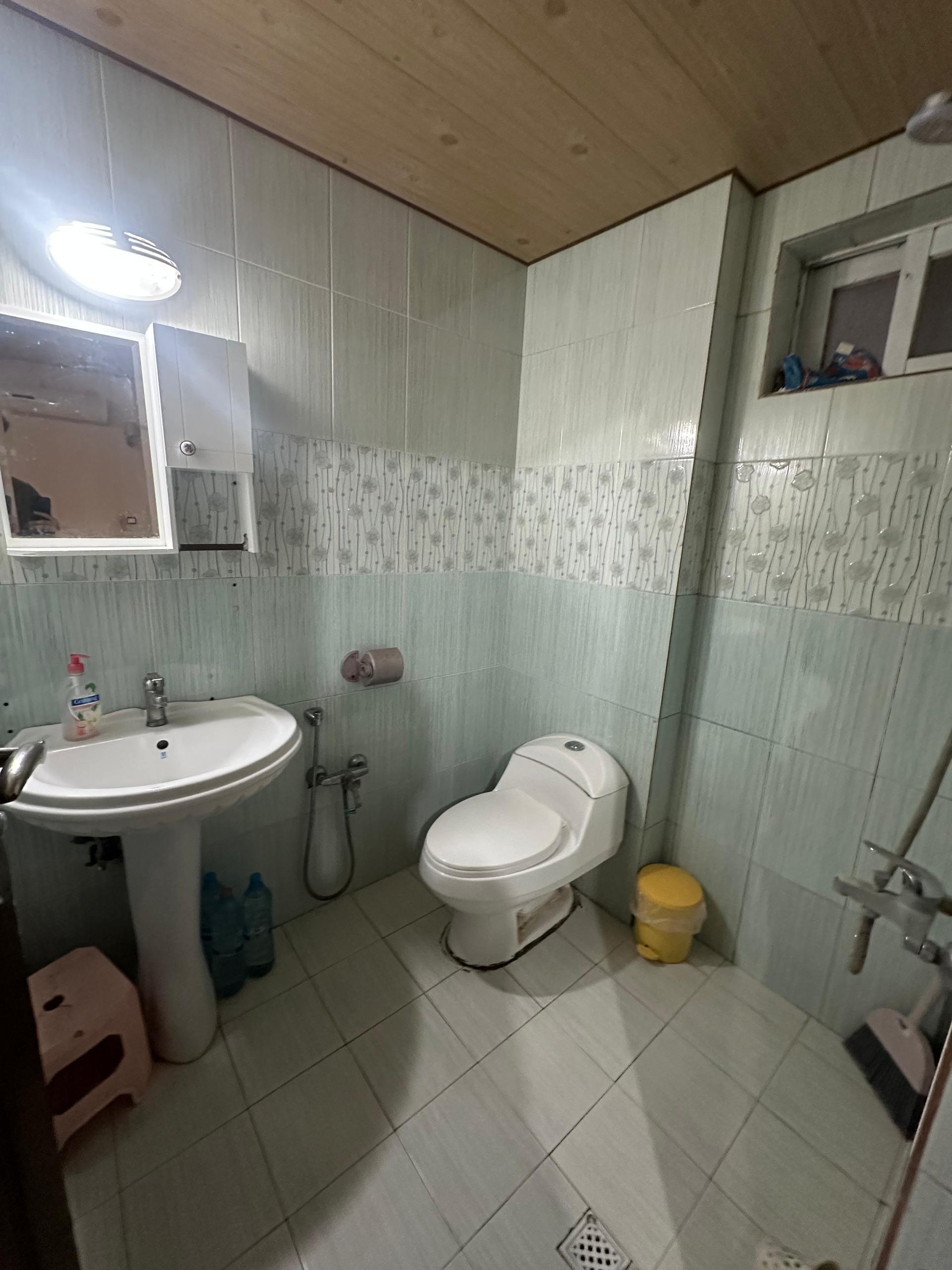 ویلا استخردار فانوس خانوادگی