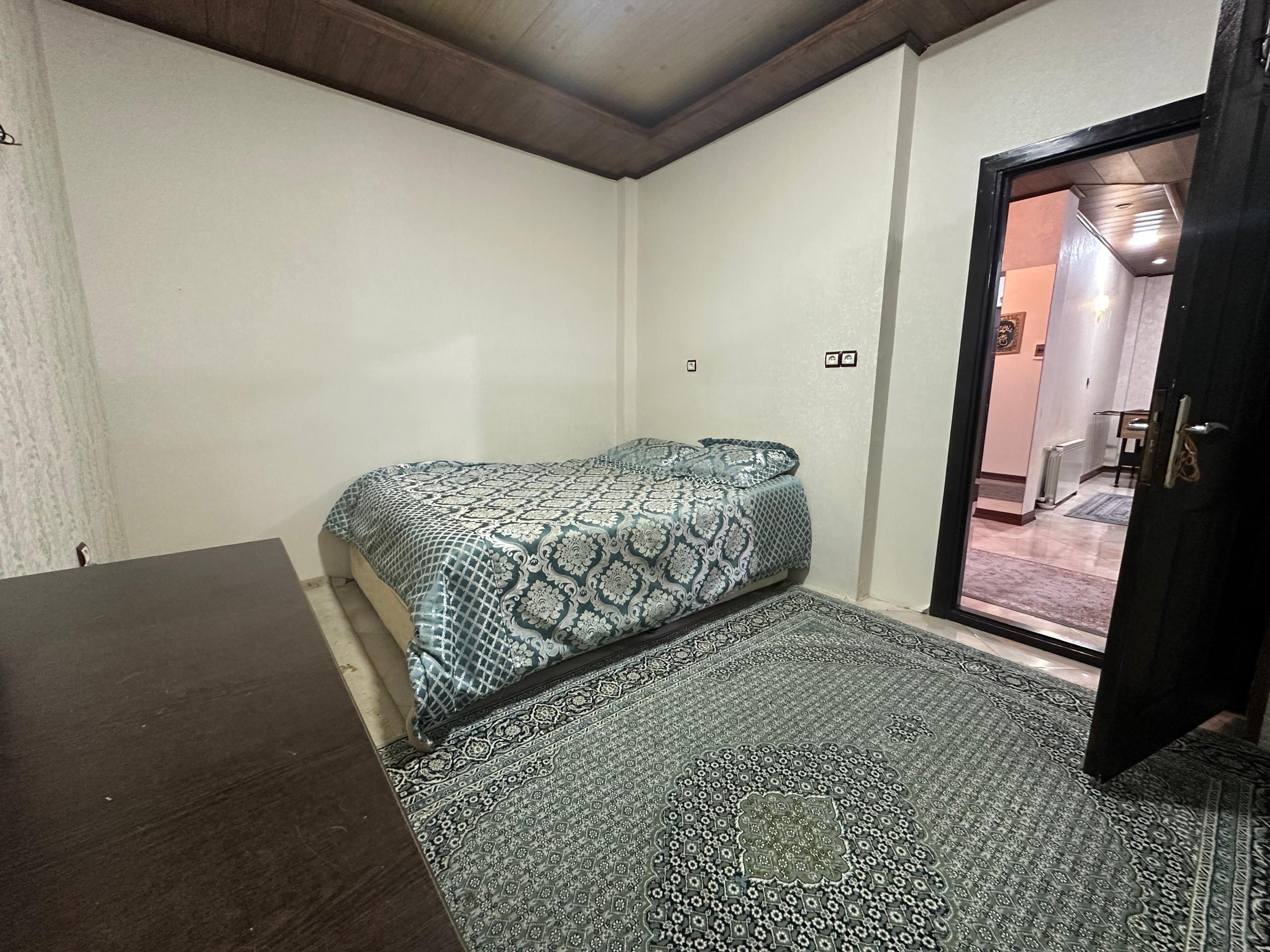 ویلا استخردار فانوس خانوادگی