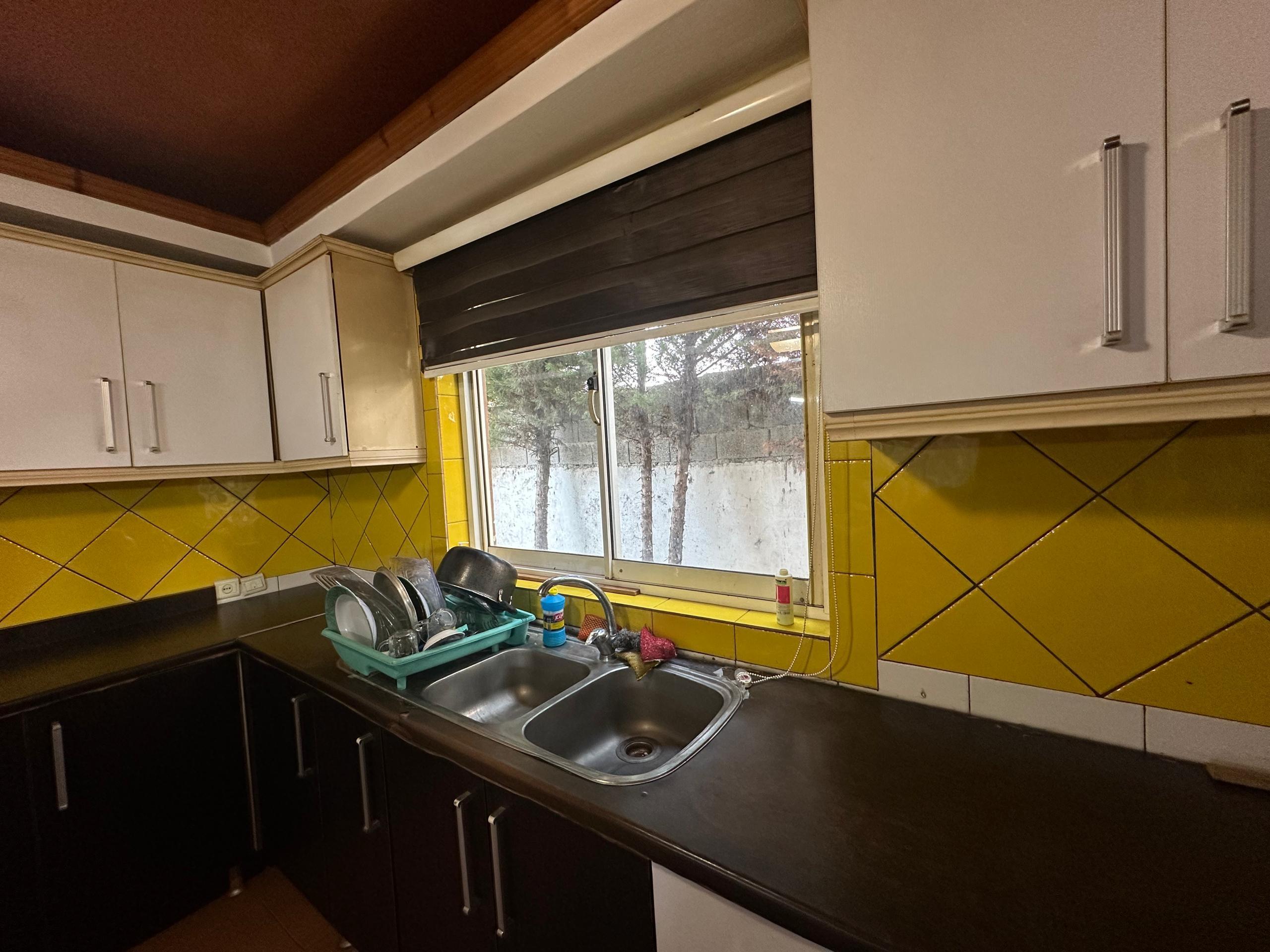 ویلا استخردار فانوس آبی