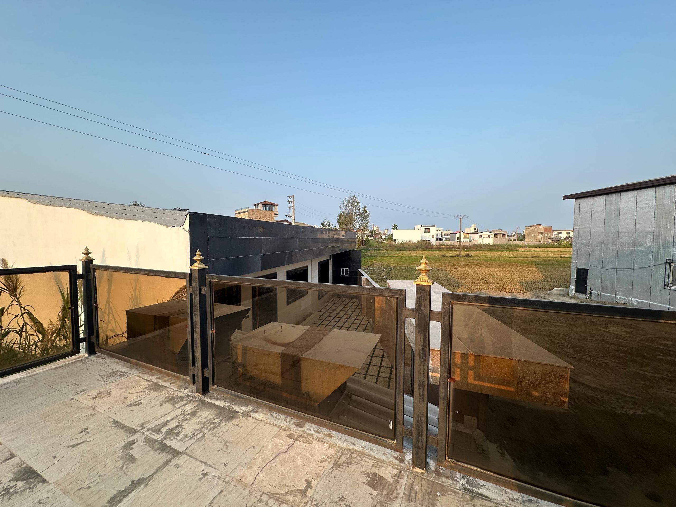 ویلا استخردار فانوس آبی