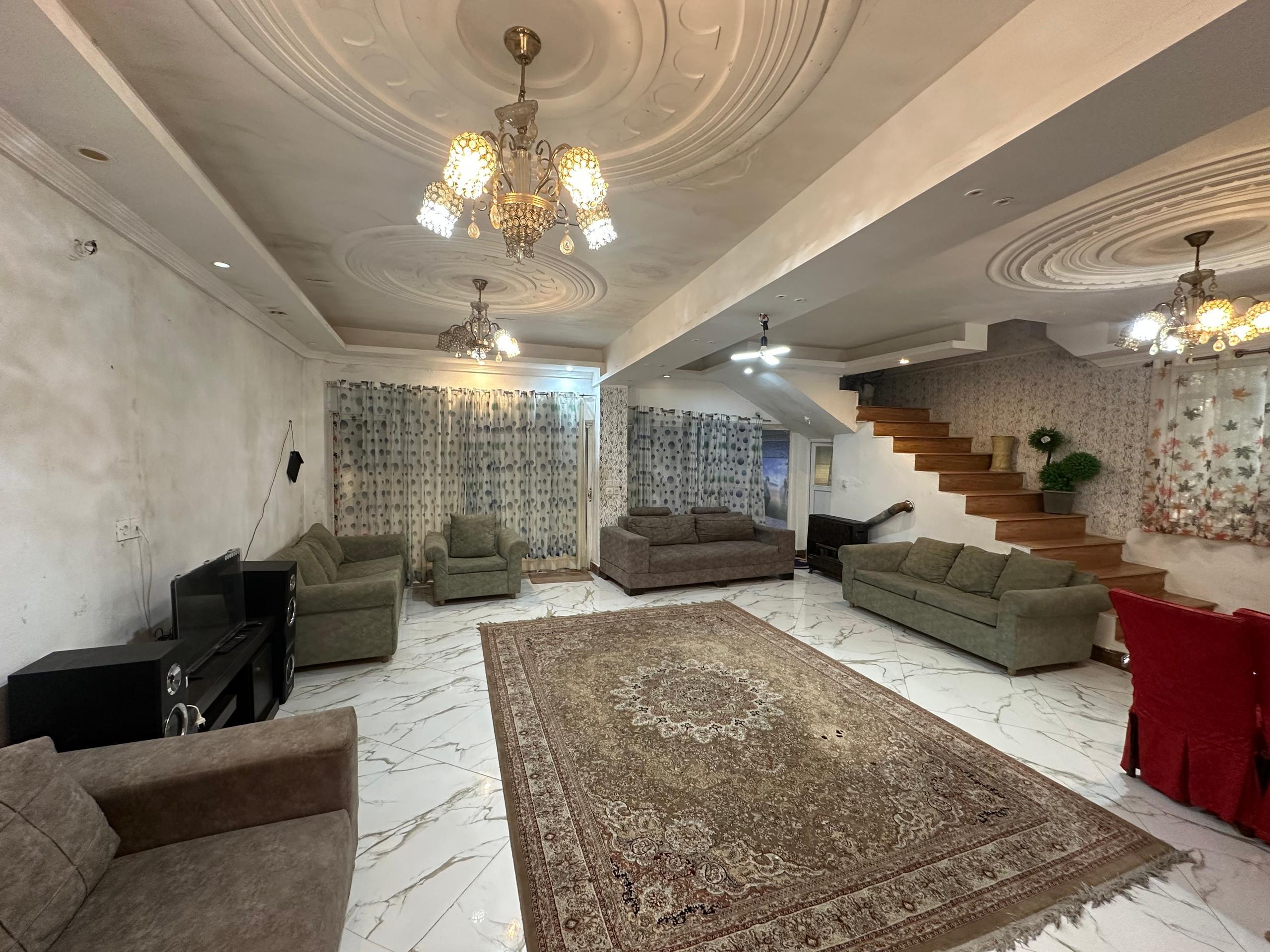 ویلا استخردار فانوس شهرکی