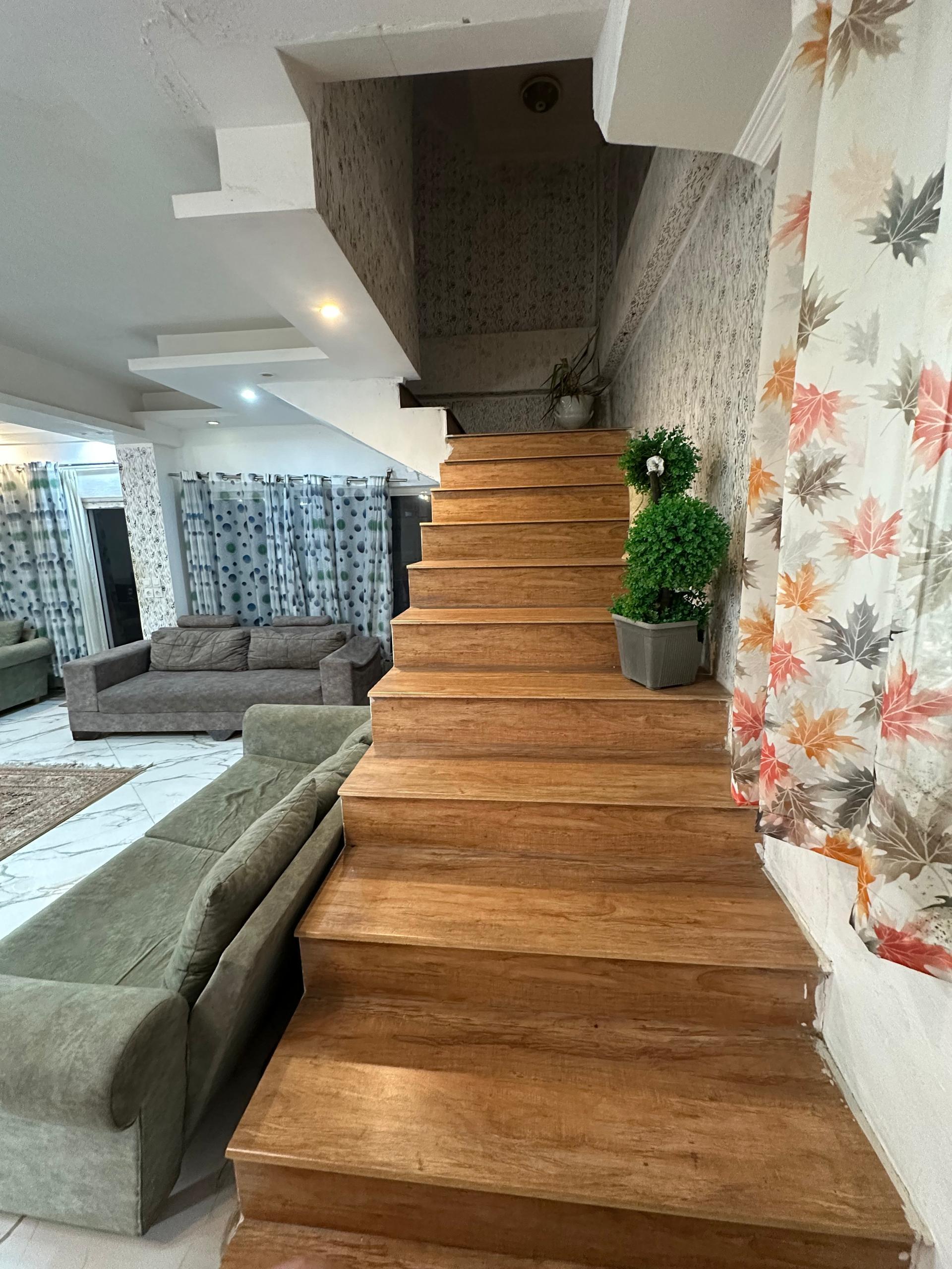 ویلا استخردار فانوس شهرکی