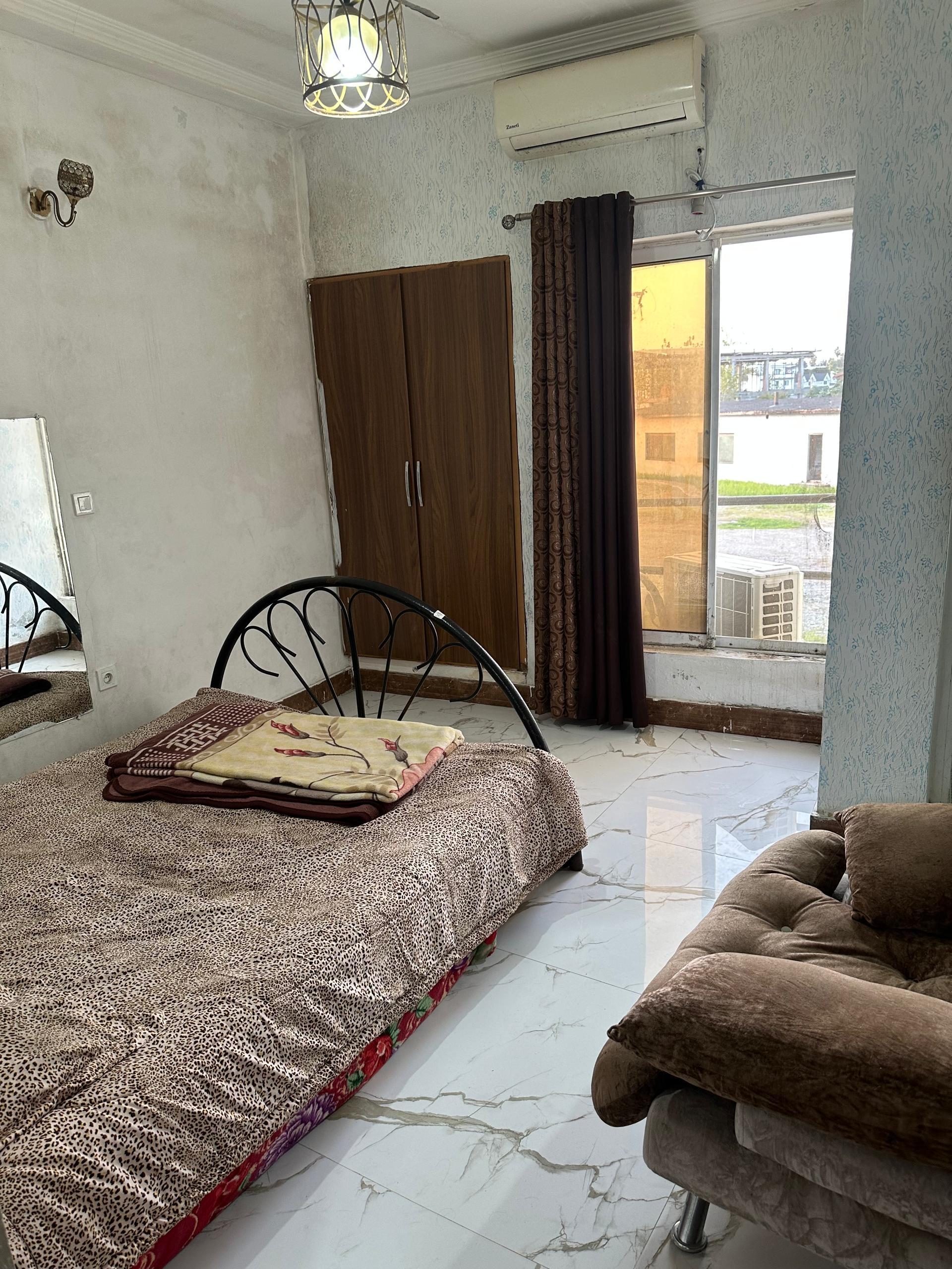 ویلا استخردار فانوس شهرکی