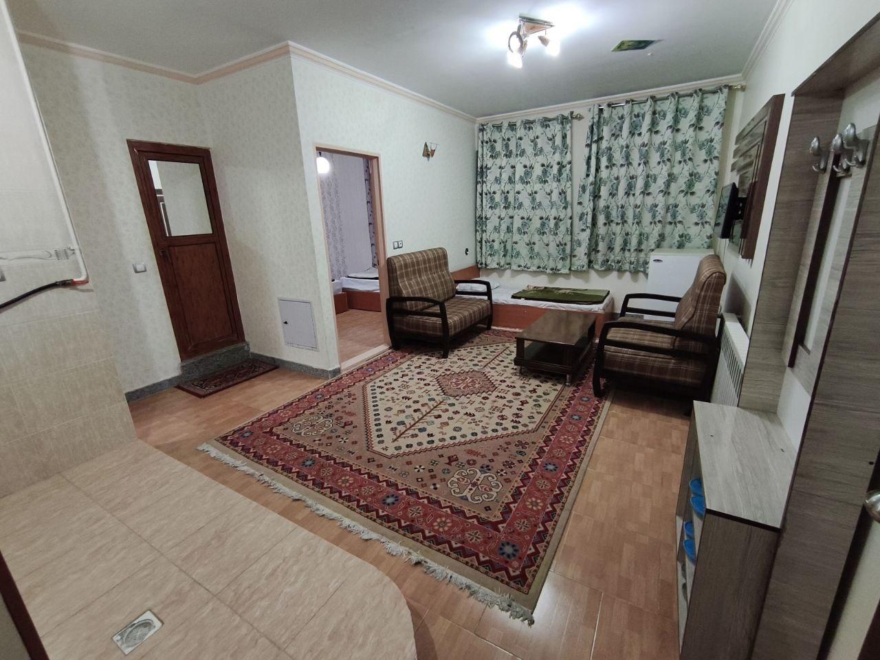 هتل آپارتمان دو خوابه نگین 