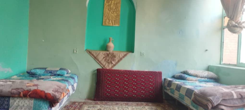 بوم گردی خانه فیروزه ای شیراز