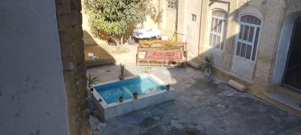 بوم گردی خانه فیروزه ای شیراز