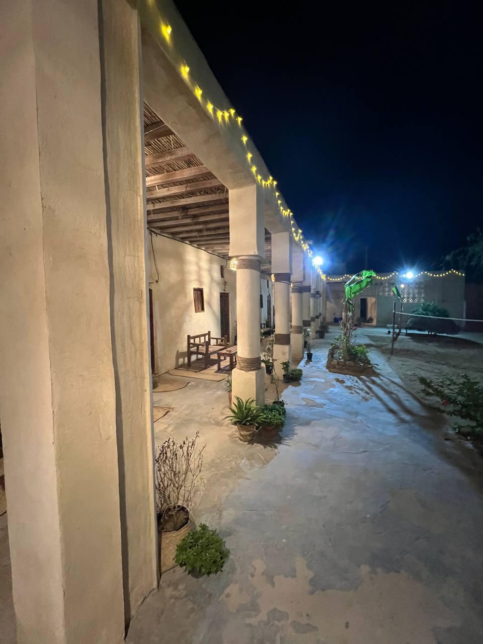 اقامتگاه بوم گردی موج سوزا