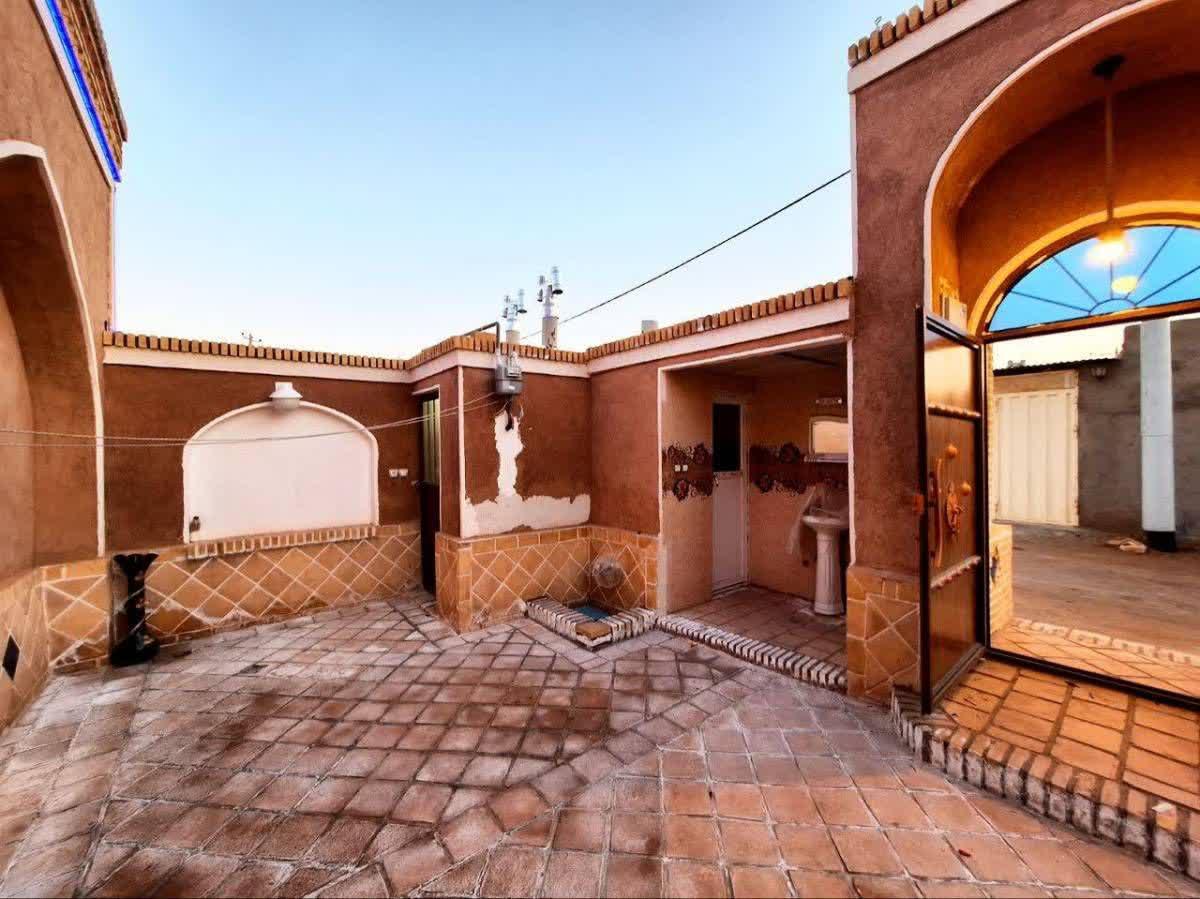 اقامتگاه سنتی آوای کویر 