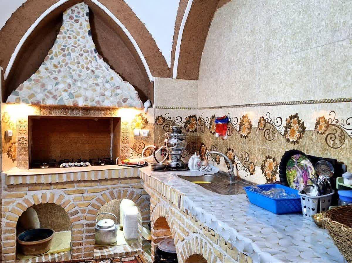 اقامتگاه سنتی آوای کویر 