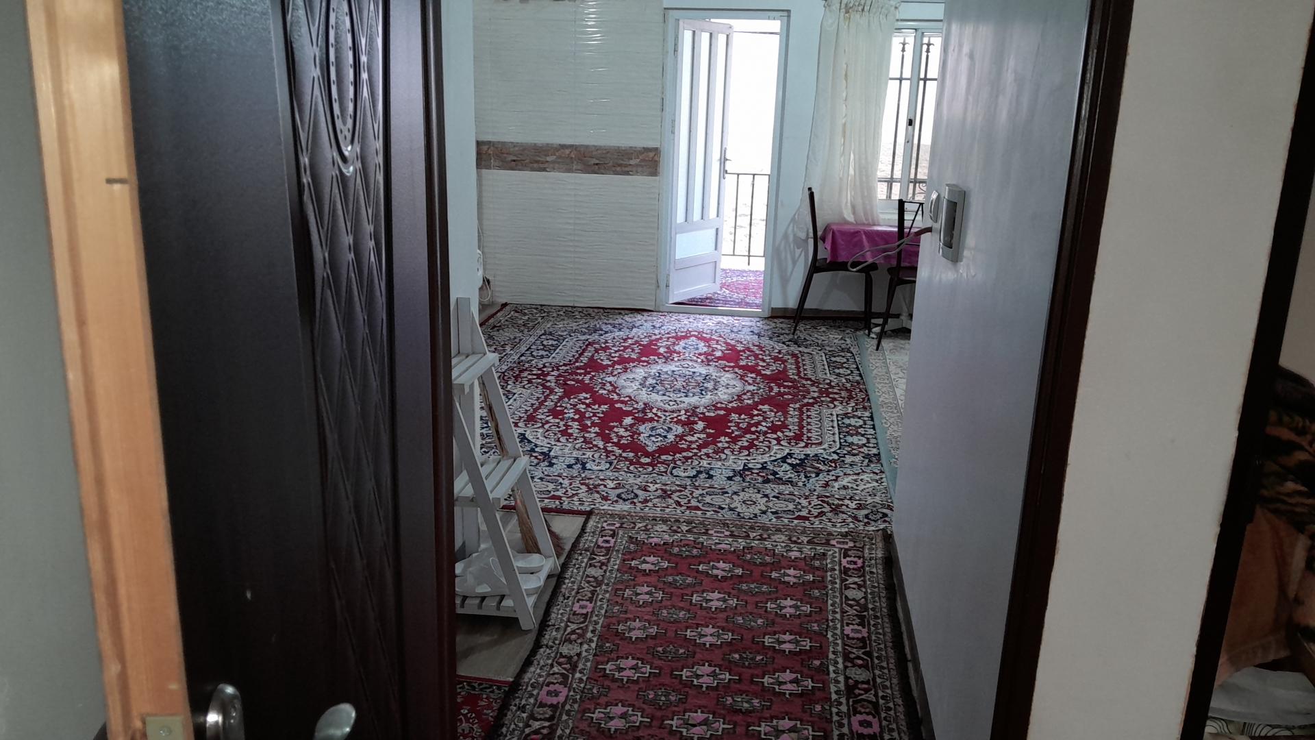 واحد تک خوابه شهمیرزاد 