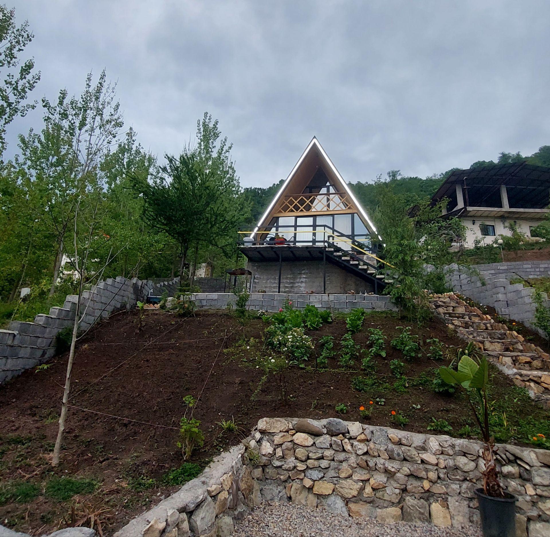 کلبه سوئیسی جَسمین