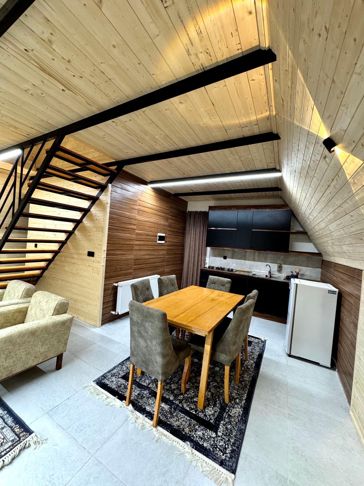 کلبه سوئیسی دو خوابه مراد 