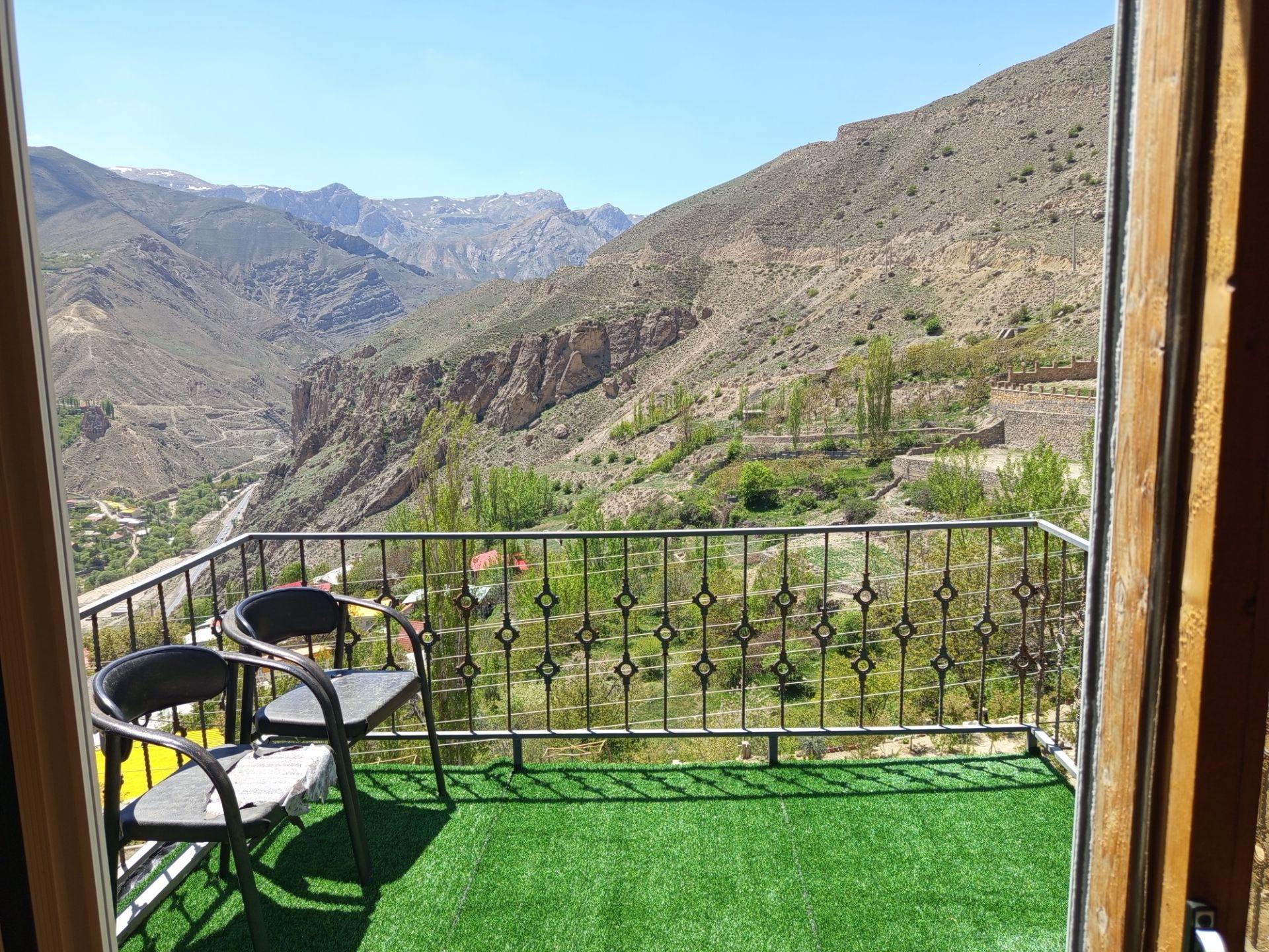 کلبه سوئیسی تک خوابه شاکری