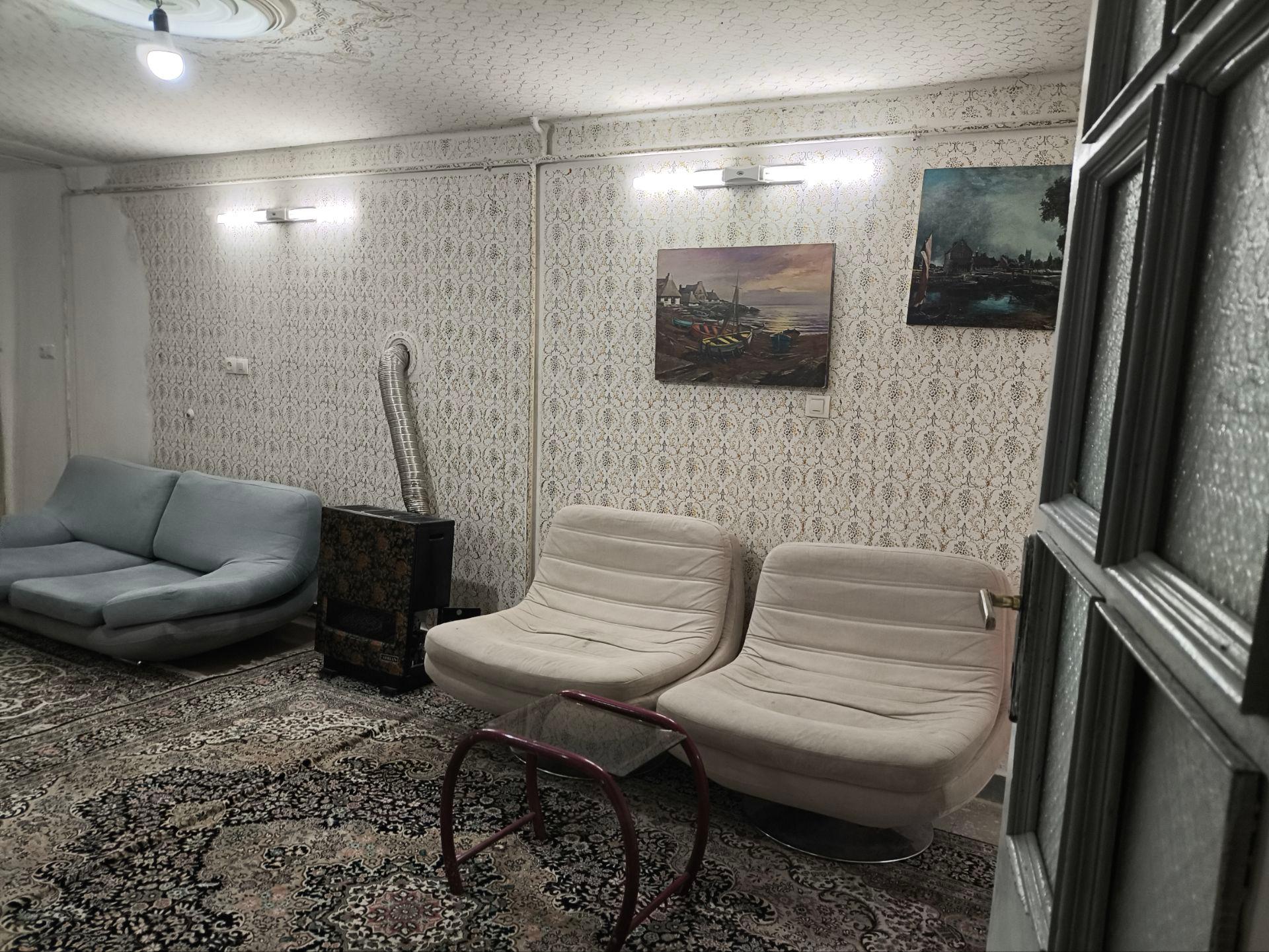 آپارتمان دو خوابه تمیز