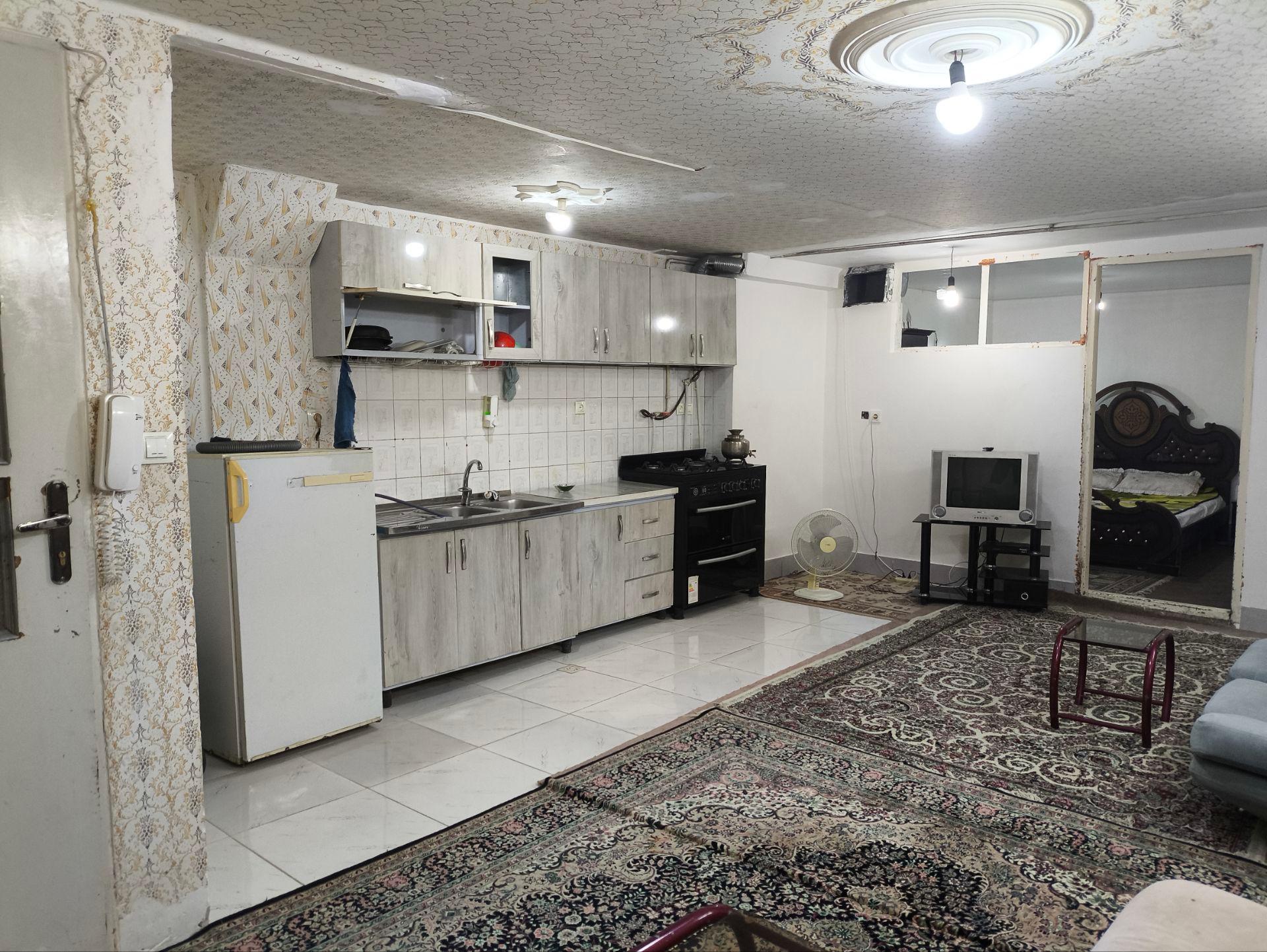 آپارتمان دو خوابه تمیز