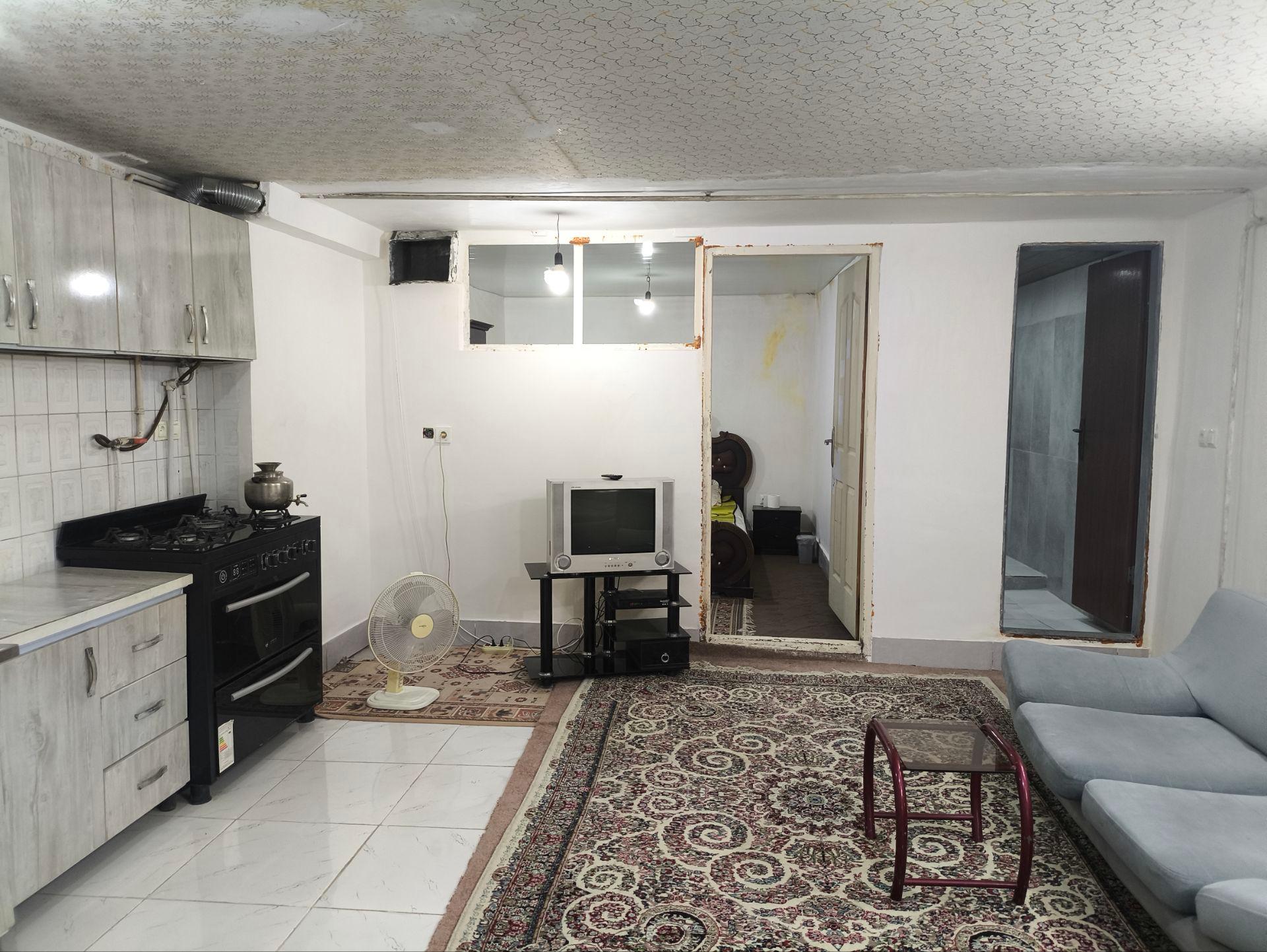 آپارتمان دو خوابه تمیز