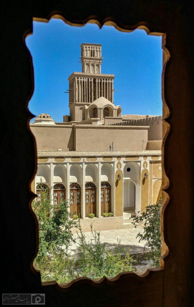 اقامتگاه یزد ابرکوه