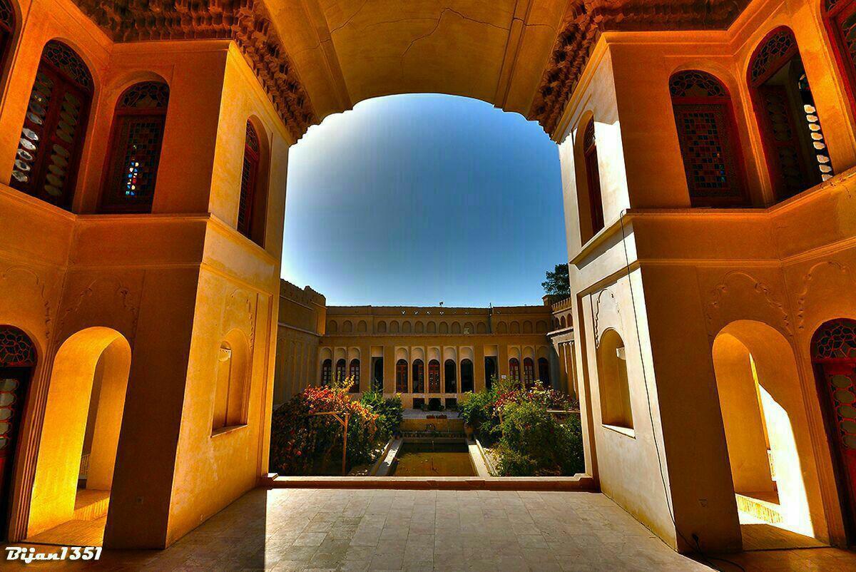 اقامتگاه در ابرکوه 
