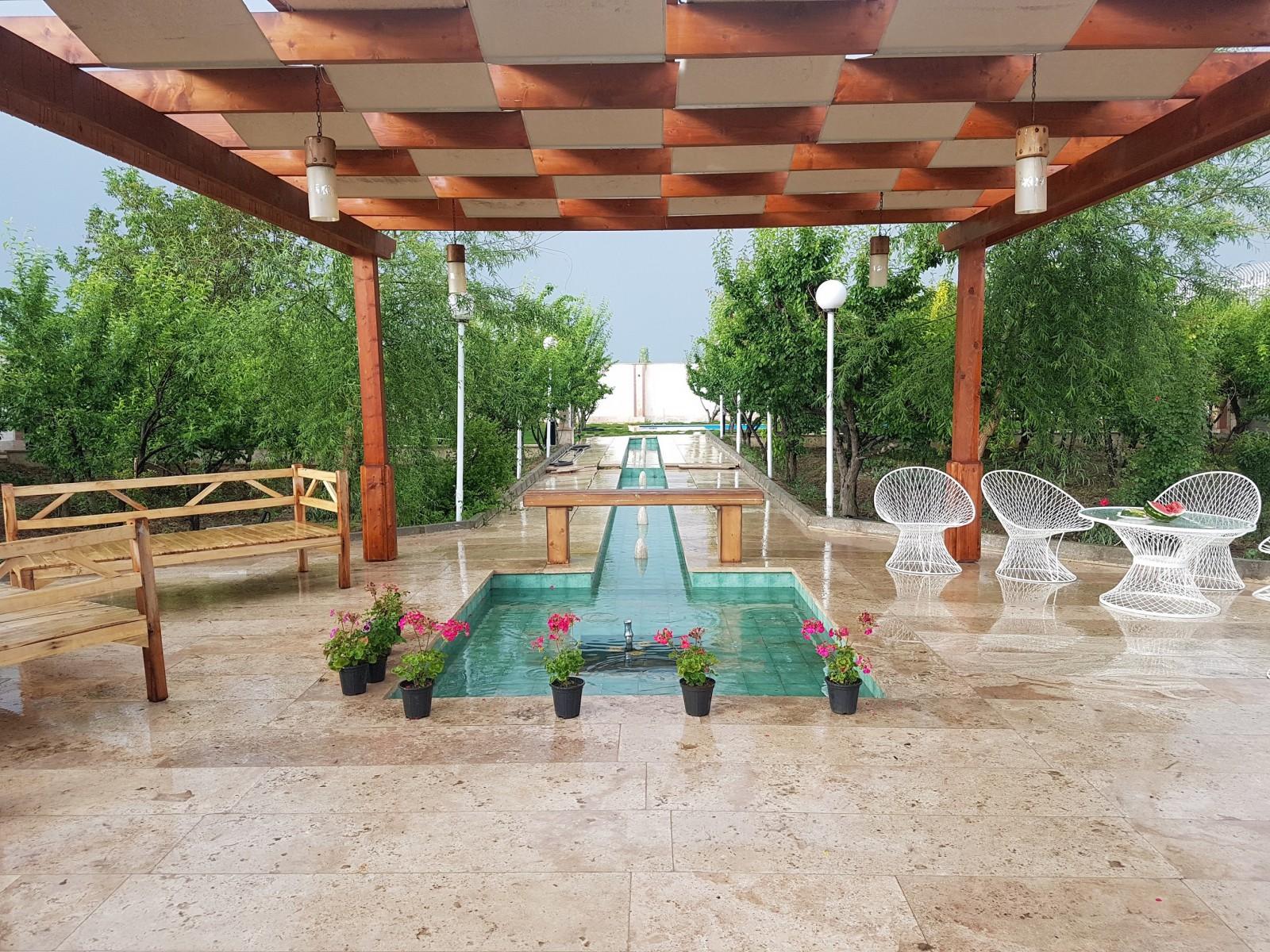 اجاره باغ ویلا استخردار هشتگرد