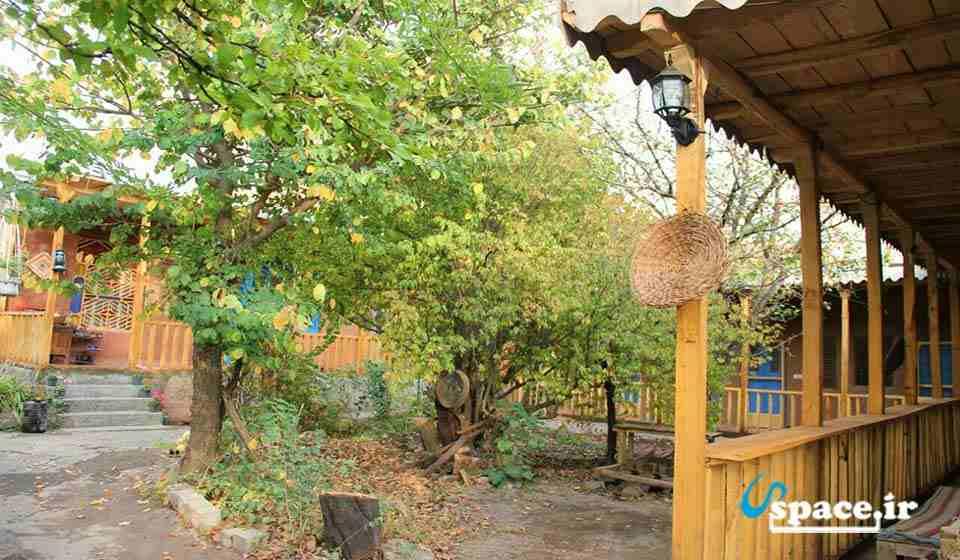 اقامتگاه بومگردی اله آموت 