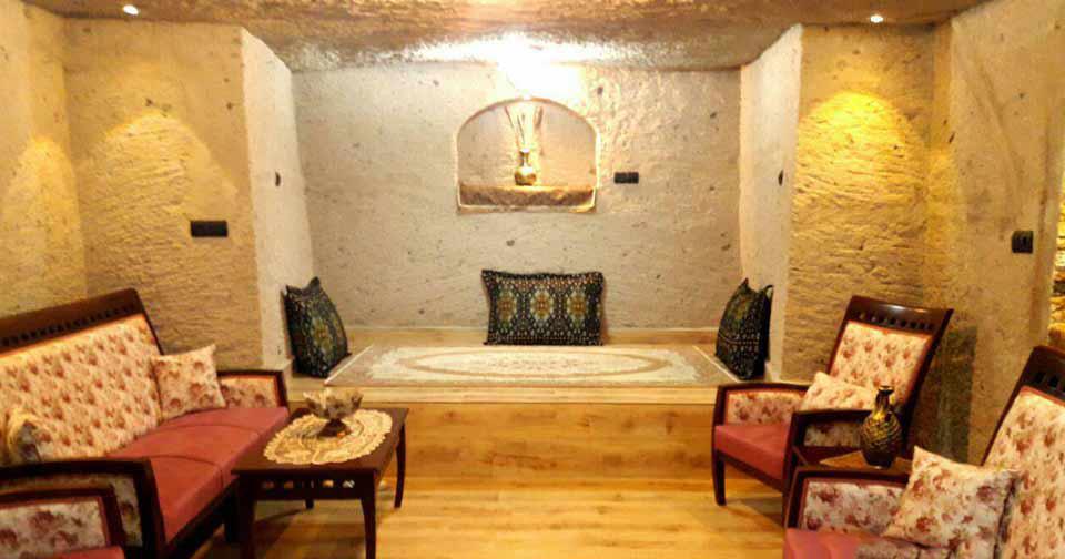 بوم گردی در کندوان