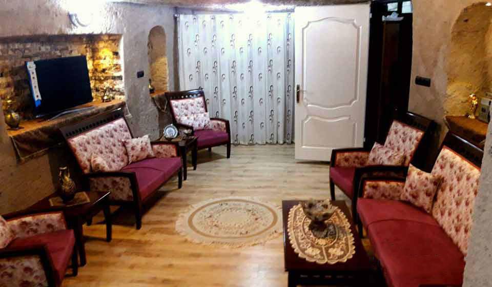 بوم گردی در کندوان