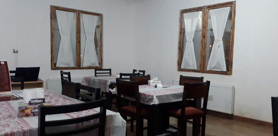 آلاچیق درختی 3 نفره