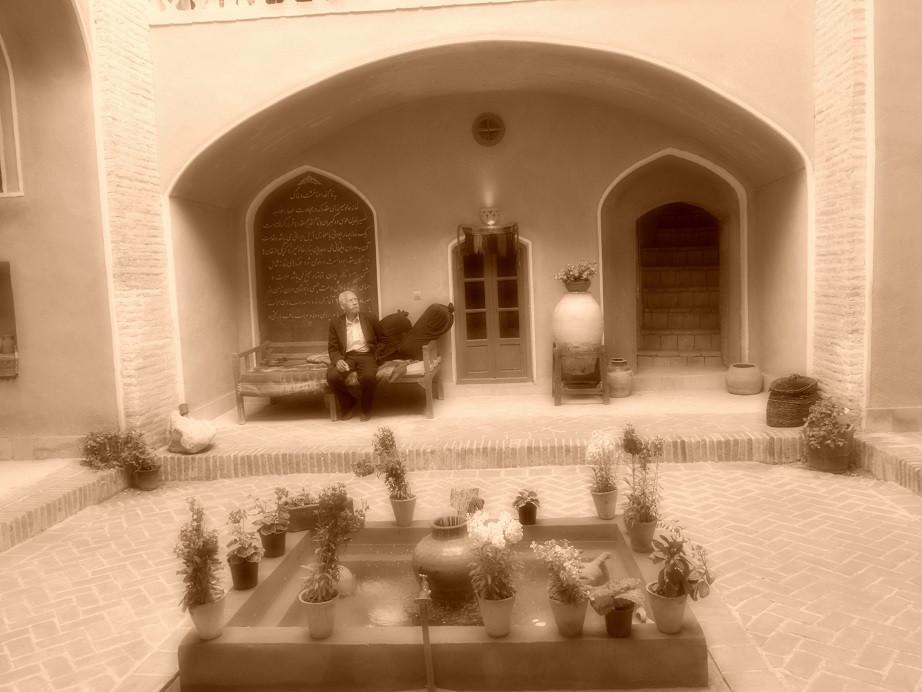 اقامتگاه در اردکان