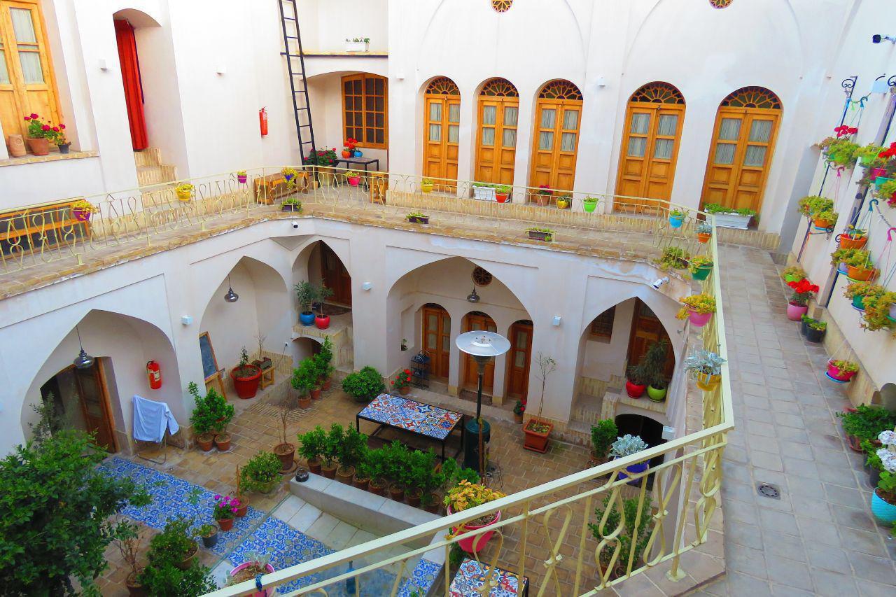 اتاق گوشواره تشک