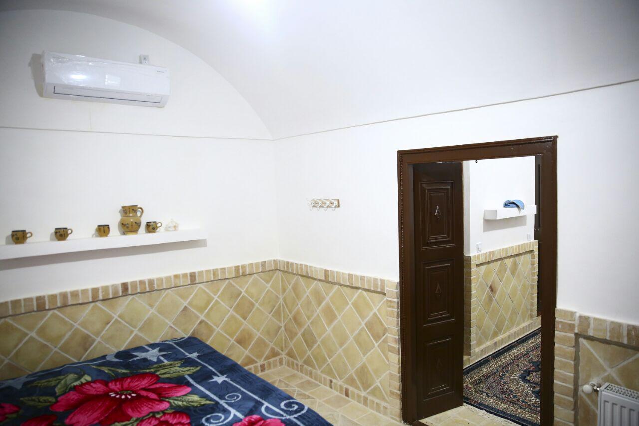 بوم گردی شاخه نبات یزد