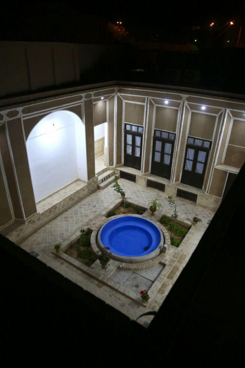 بوم گردی شاخه نبات یزد