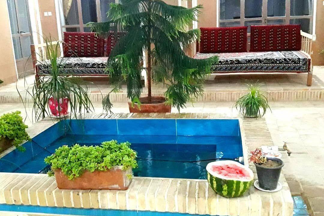 بوم گردی در ورزنه
